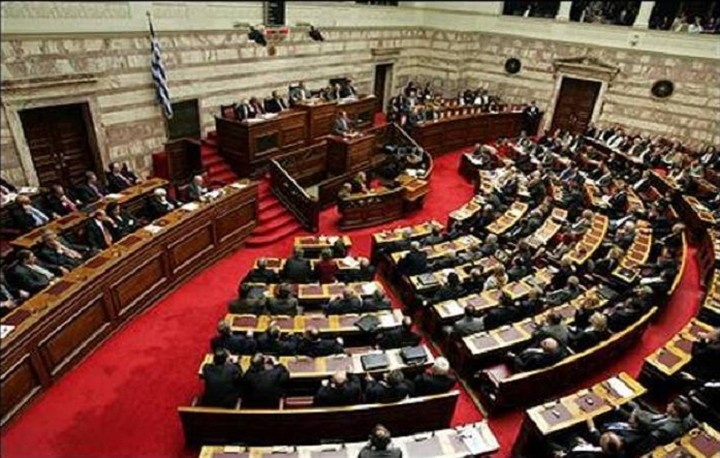Κορυφώνεται στην Ολομέλεια της Βουλής η συζήτηση για τον προϋπολογισμό του 2016
