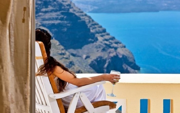 Αυξήθηκε ο τζίρος των τουριστικών καταλυμάτων