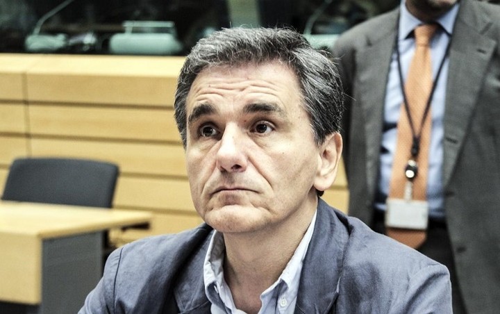 Τσακαλώτος: Είναι σημαντικό να αισθανθούν οι Έλληνες ότι οι θυσίες τους αποδίδουν