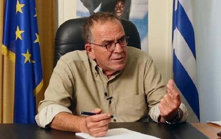 Άκαρπη η συνάντηση Μουζάλα με τους δημάρχους - Το απόγευμα οι τελικές ανακοινώσεις