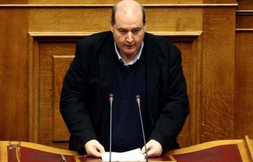 Φίλης: «Το παράλληλο πρόγραμμα δίνει μια προοπτική για τη χώρα μας»