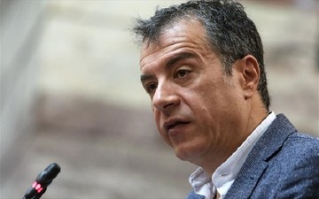 Θεοδωράκης: «Για εμάς κόκκινη γραμμή είναι η αύξηση των ασφαλιστικών εισφορών»