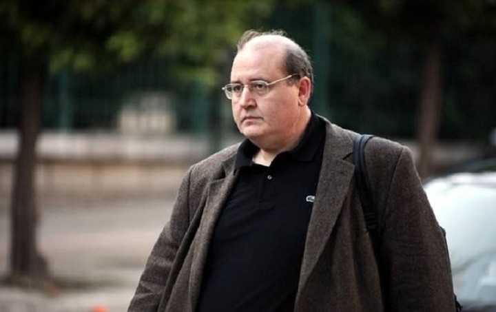 Φίλης: Ούτε λόγος για στρατιωτικά λύκεια