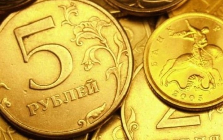 Παραμένει σε χαμηλά επίπεδα το ρούβλι