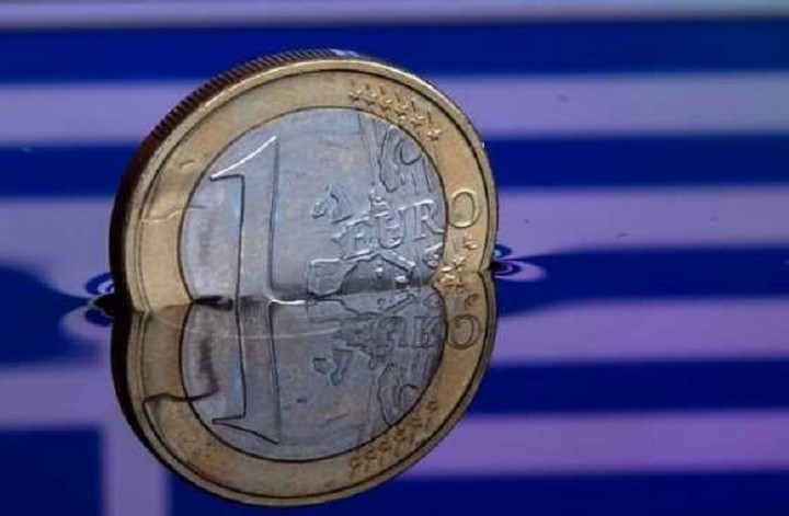 Πτωτικά κινείται σήμερα το ευρώ