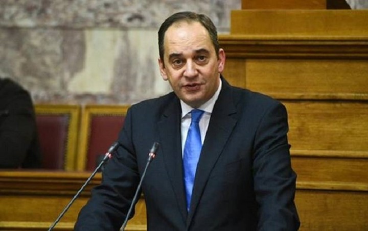 Πλακιωτάκης: Το Άγιο Πνεύμα να φωτίζει τη στράτα όλων μας