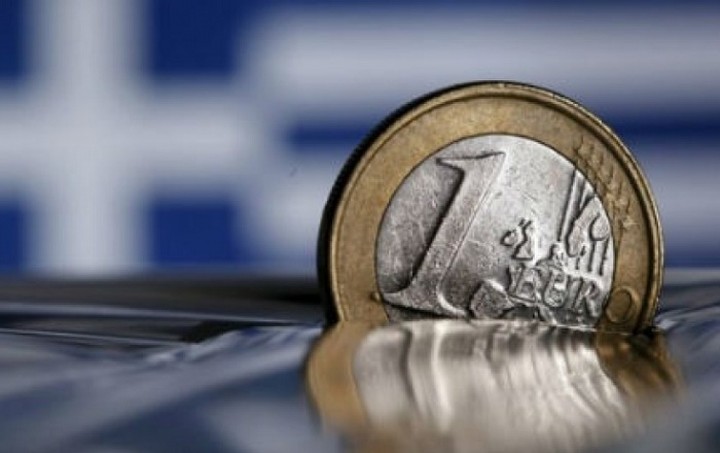 Bloomberg: Ύφεση 1,8% για την ελληνική οικονομία το 2016 