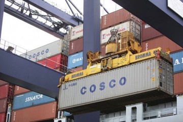 Βελτιωτική προσφορά από την Cosco ζητά η ΤΑΙΠΕΔ