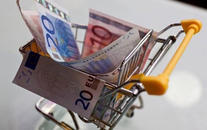 Σε ποια προϊόντα και υπηρεσίες έπεσαν και σε ποια αυξήθηκαν οι τιμές