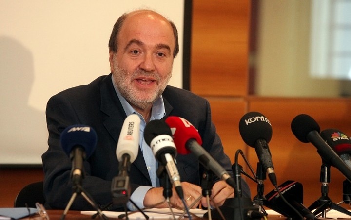 Αλεξιάδης: Ακατάσχετος λογαριασμός για πωλήσεις μέσω POS