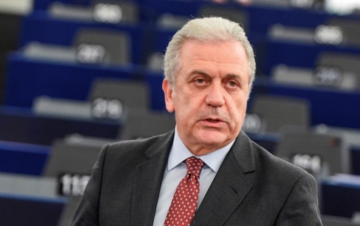 Αβραμόπουλος: Η ζώνη Σένγκεν δεν βρίσκεται σε κίνδυνο