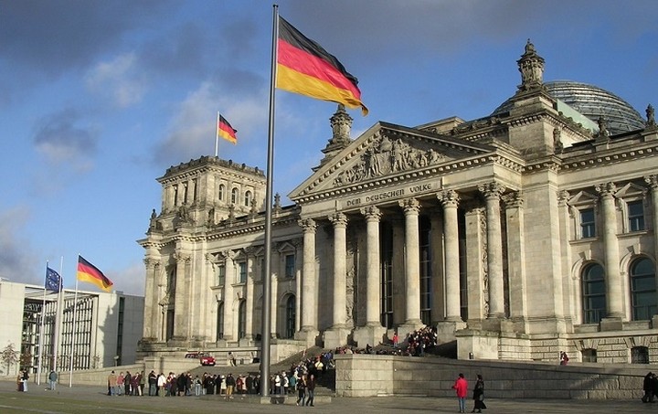 Βερολίνο: Έως τώρα δεν έχουν γίνει συζητήσεις με την Ελλάδα για το χρέος