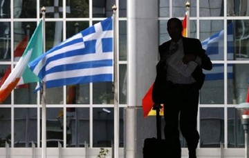 «Ο πόλεμος των αριθμών» με τους δανειστές – Τα νέα μέτρα και τα θολά σημεία