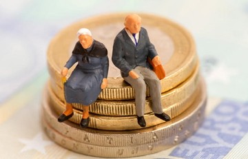 Μείωση συντάξεων έως και 30% ζητούν οι θεσμοί