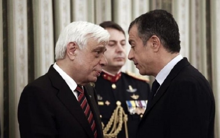 Πρόταση 10 σημείων για το προσφυγικό έδωσε ο Θεοδωράκης στον ΠτΔ