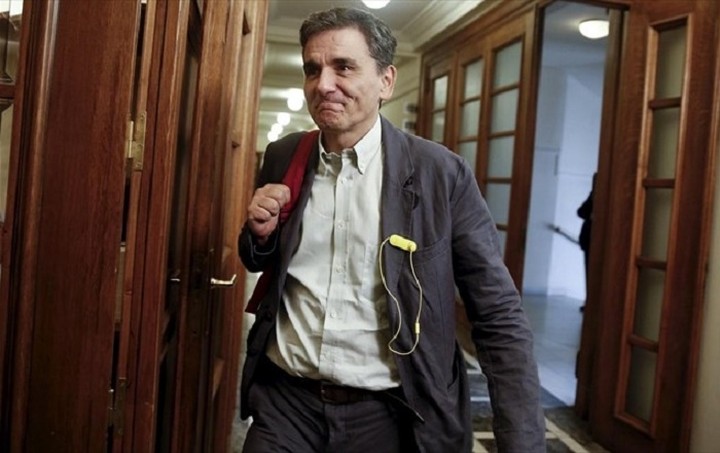 Εξηγήσεις από Τσακαλώτο για υπέρογκες αμοιβές συμβούλων ζητά η ΝΔ