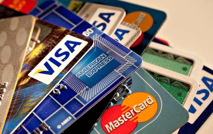 Με τι ποινές κινδυνεύουν όσες επιχειρήσεις δεν δέχονται κάρτες