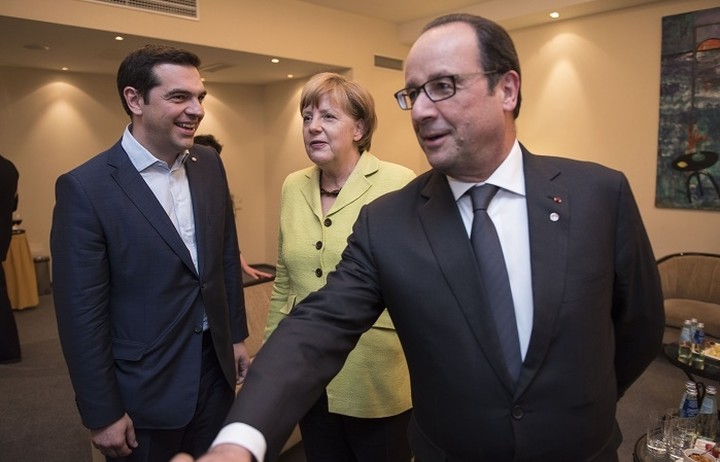 Τι συμφώνησαν Τσίπρας, Μέρκελ, Ολάντ για προσφυγικό - αξιολόγηση