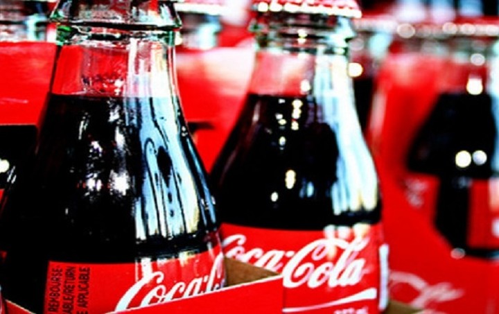 Πόσα …κιβώτια Coca-Cola αγοράζουν οι Έλληνες – Τα αναλυτικά στοιχεία
