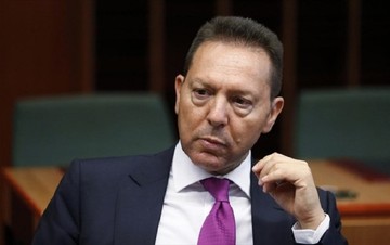 Στουρνάρας: Τα capital controls επιβλήθηκαν για να σταματήσει η εκροή καταθέσεων