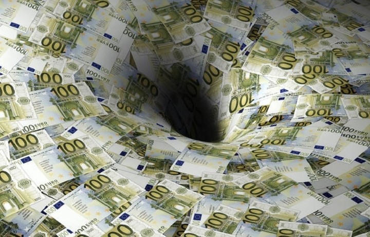«Τρύπα» 9+15 δισ. ευρώ στα Ταμεία