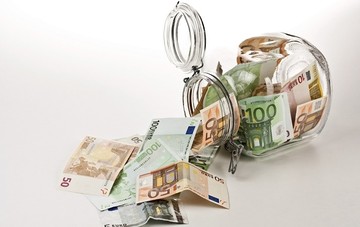 «Ψαλίδισμα» καταθέσεων τον Ιανουάριο