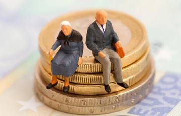 Έρχονται μειώσεις από 400 έως και 600 ευρώ στις συντάξεις