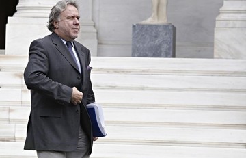 Περικοπή συντάξεων άνω των 1.300 ευρώ