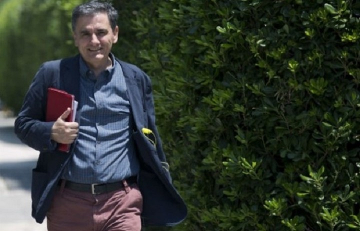 Όλα ανοικτά για τα «κόκκινα» δάνεια - «Μαχαίρι» στο αφορολόγητο ζητούν οι δανειστές