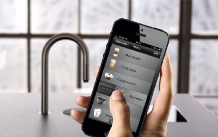 Είναι γεγονός τώρα τα smartphones φτιάχνουν και ...καφέ!
