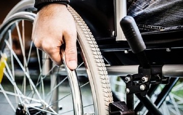 Παράταση για αναπηρικές συντάξεις και επιδόματα