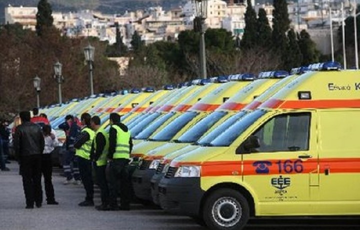 Στάση εργασίας των εργαζομένων στο ΕΚΑΒ την Τρίτη