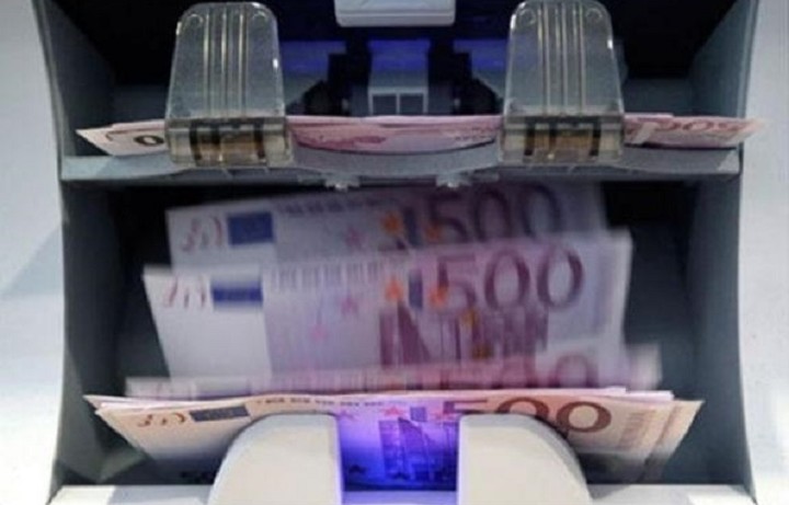 Τι προμήθεια κρατάνε οι τράπεζες για να «σπάσουν» ένα χαρτονόμισμα των €500