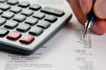 Ιδού πως θα γλιτώσετε φόρο εάν αμείβεστε με μπλοκάκι