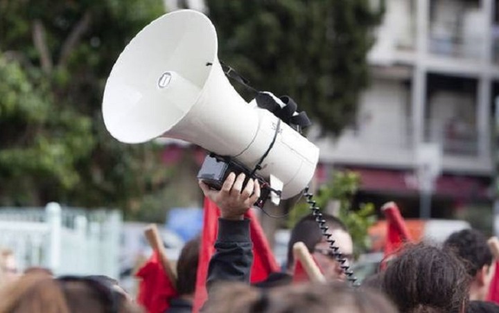 «Παραλύει» η χώρα από τις απεργιακές κινητοποιήσεις