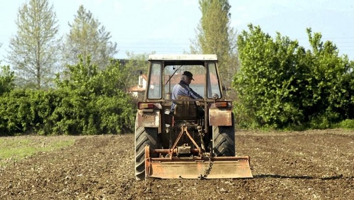 Τι αλλάζει στο ασφαλιστικό των αγροτών