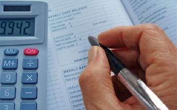 Σε φόρους «πηγαίνει» έως και το 55% του εισοδήματος