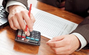 Κι άλλοι φόροι για να μην γίνουν μειώσεις μισθών στο δημόσιο – Τι άλλαξε