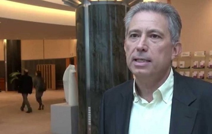 Ζήτημα αντισυνταγματικότητας του δημοσιονομικού «κόφτη» θέτει ο Χρυσόγονος