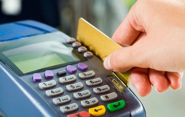 Θες έκπτωση φόρου; Μάθε να χρησιμοποιείς την κάρτα σου - Όλες οι λεπτομέρειες του σχεδίου