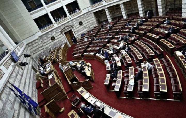 Καθολική απαγόρευση συμμετοχής πολιτικών σε offshore εταιρίες