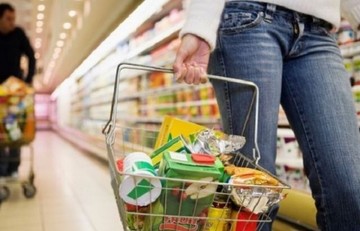 Με προσφορές ψωνίζουν Έλληνες στα σουπερμάρκετ