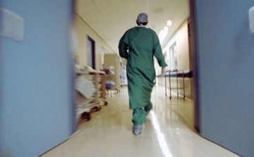 Πανελλαδική απεργία των εργαζομένων στα δημόσια νοσοκομεία αύριο