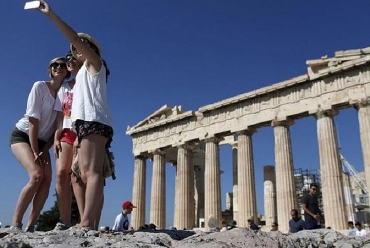 Προς νέο ρεκόρ ο ελληνικός τουρισμός 