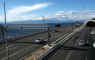 Στην κυκλοφορία δίνεται μέρος της Ολυμπίας Οδού