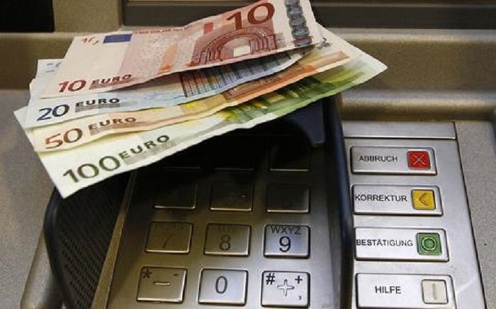 «Ιός» κάνει το ATM να βγάζει ασταμάτητα χρήματα