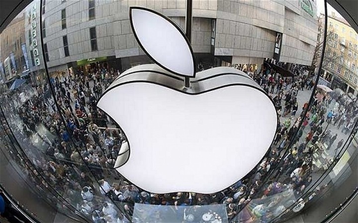 Γιατί κινδυνεύει η Apple με πρόστιμο