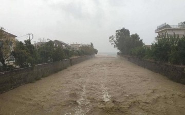 "Βούλιαξε" η δυτική Ελλάδα από την κακοκαιρία
