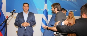 ΔΕΘ: Μικροεπεισόδιο με άντρα που πλησίασε τον Τσίπρα