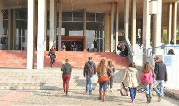Λήγει σήμερα η προθεσμία για την εγγραφή των πρωτοετών φοιτητών 